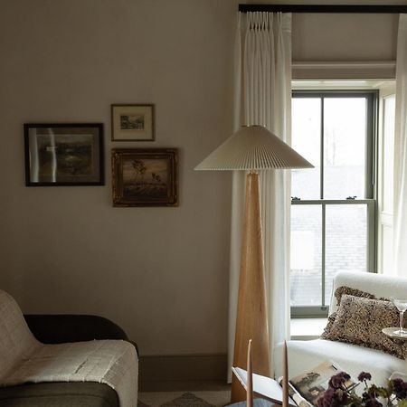 Kat Florence Hotels Элора Экстерьер фото