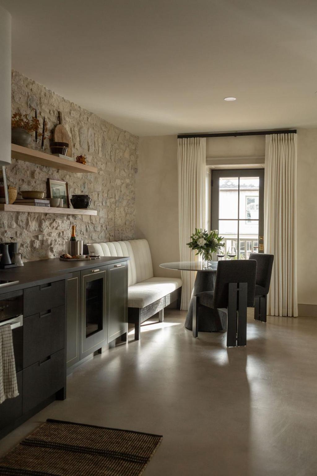Kat Florence Hotels Элора Экстерьер фото